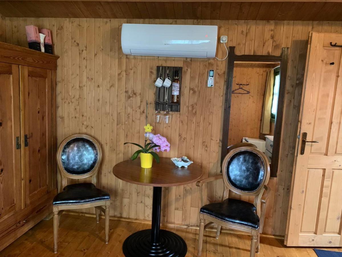 Eszter-Haz Hotell Kisapati Eksteriør bilde